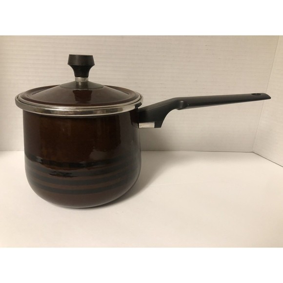 Vtg 60s Danish Modern 2 Qt Pot Brown Enamel Lid Scandia by West Bend Kitschy - Picture 1 of 16